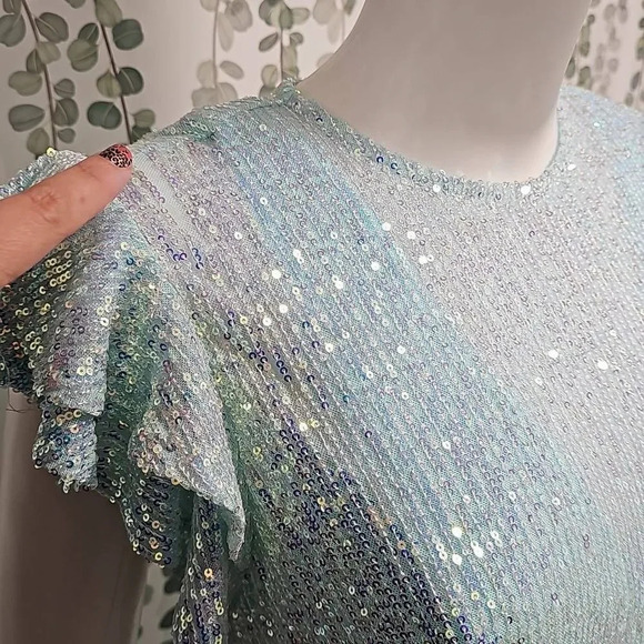 IEENA MAC Duggal Flutter Sleeve Sequin Column Gown - Picture 5 of 16